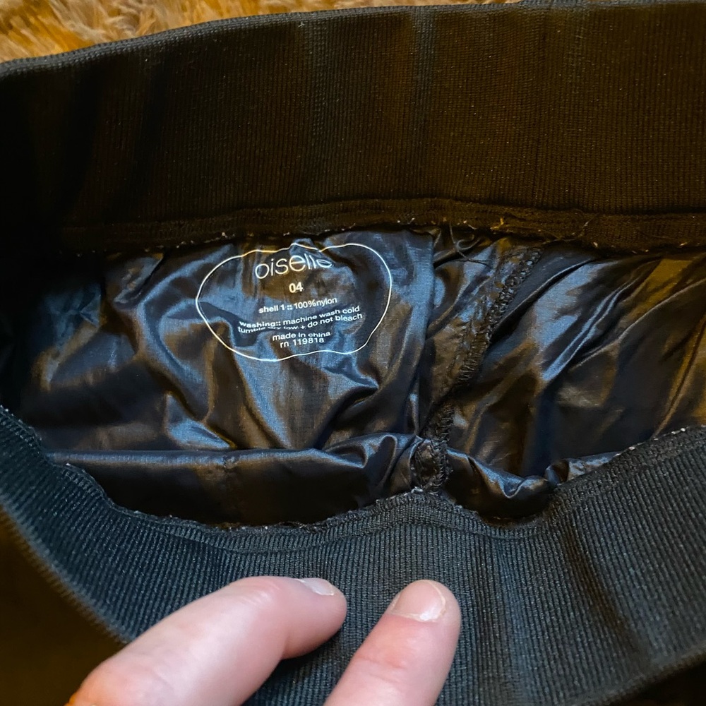 oiselle Black Lightweight Wind Proof tracks pants